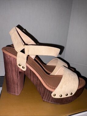 Beige Suede Platform Sandals with Wood-Effect Block Heel Sz 8.5